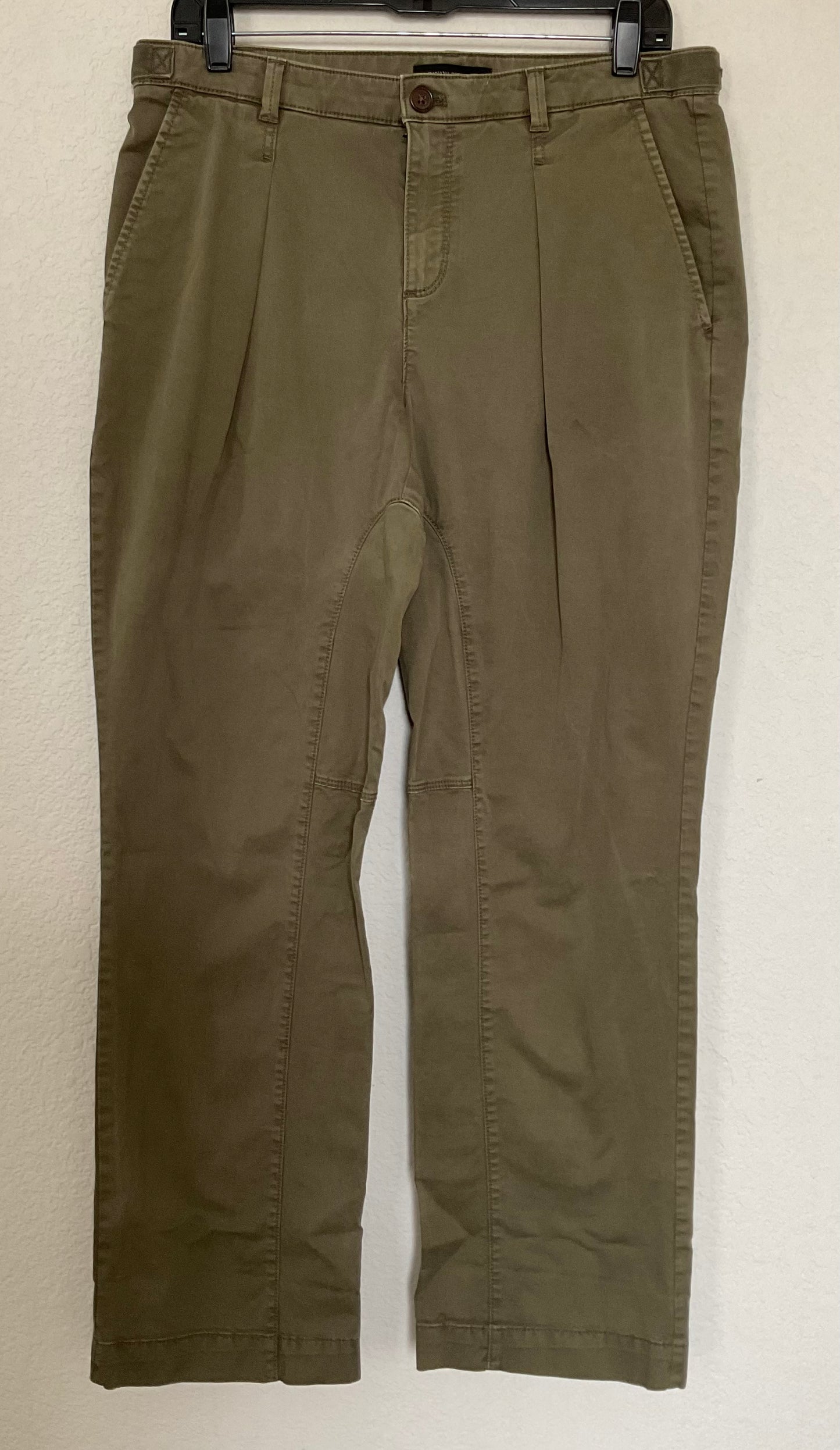 Banana Republic Pleated Green Olive Women’s Casual Trousers  Size 6