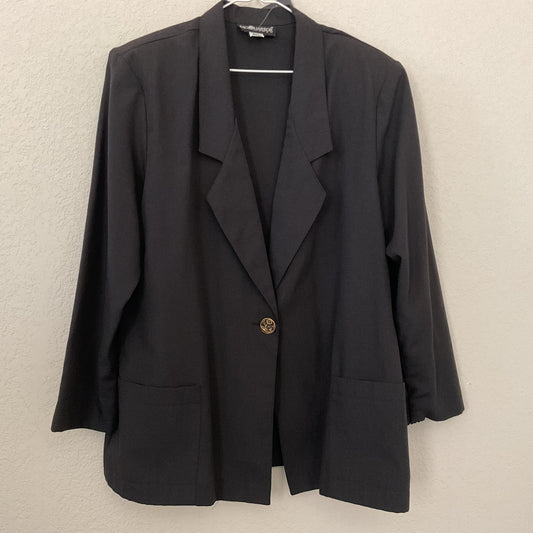 Vintage Sag Harbor Woman’s Plus Blazer Size 20W.