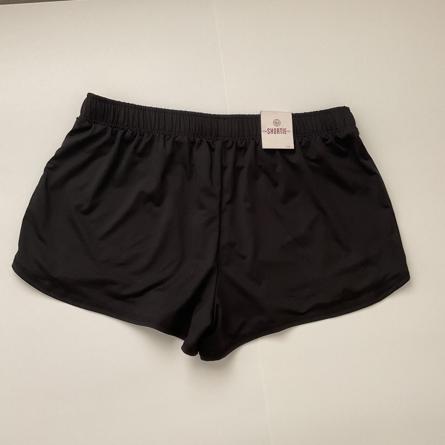 NWT SO Shortie Women’s Shorts Size L.