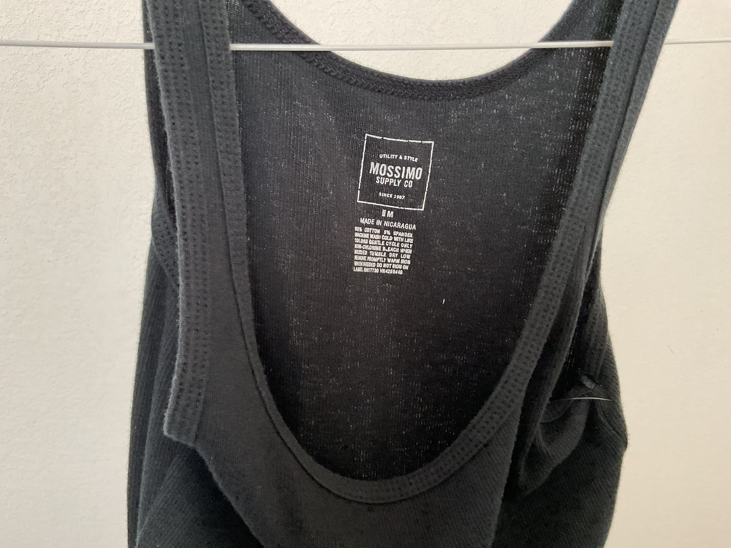 Mossimo Supply Co. Women’s Tank Top Size M.