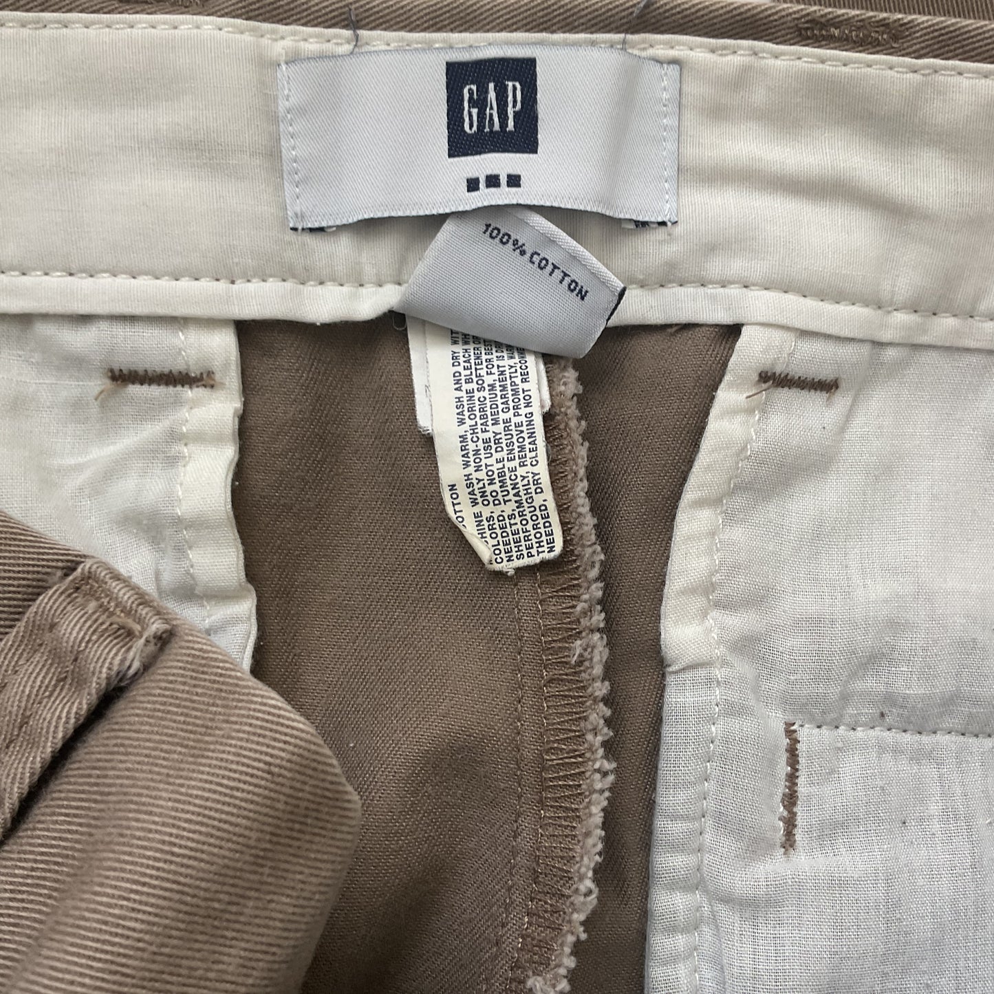 Gap Classic Men’s Khaki Slacks Size 31X30.