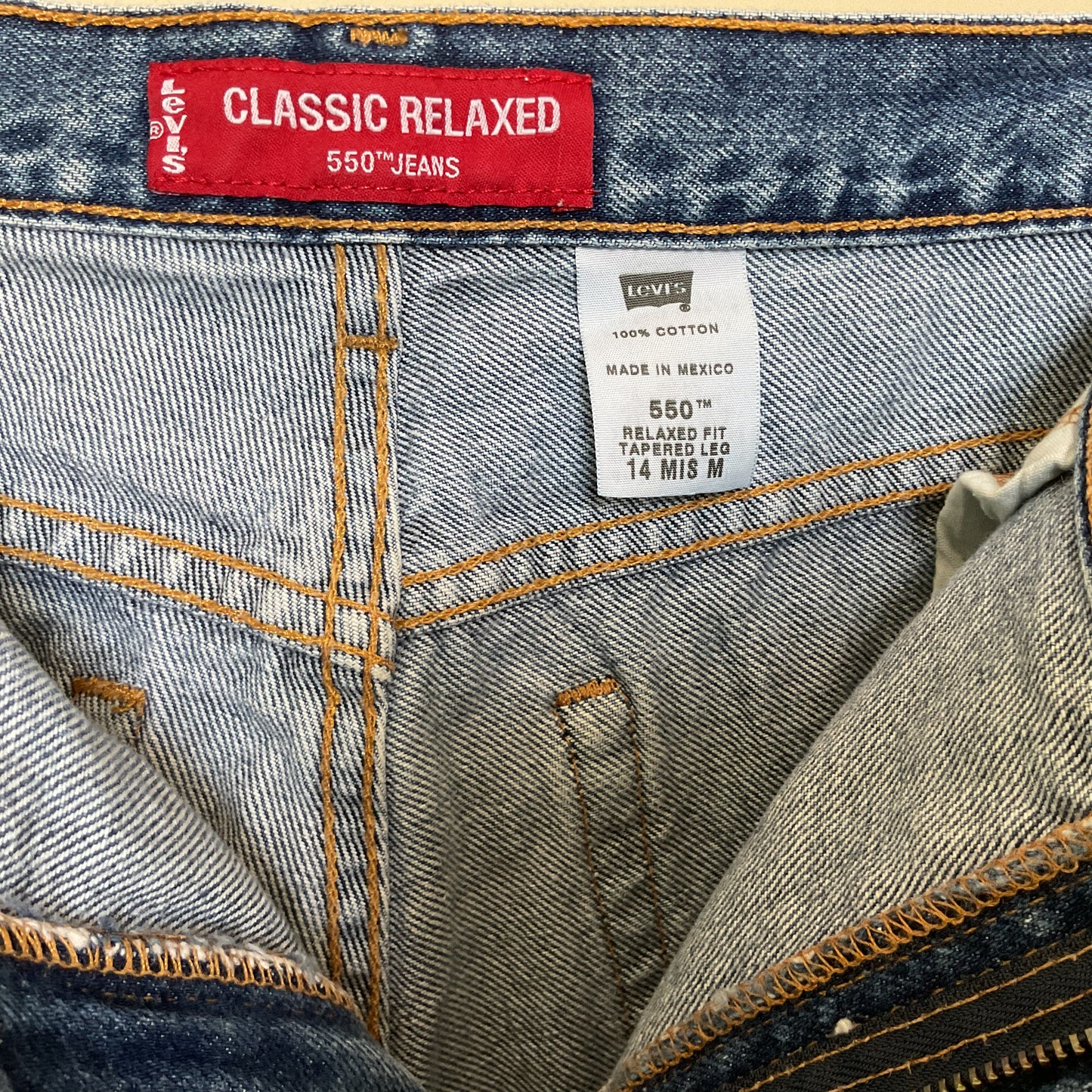 Vintage Levi’s Classic Relaxed 550 Women’s Plus Jeans Size 14M.