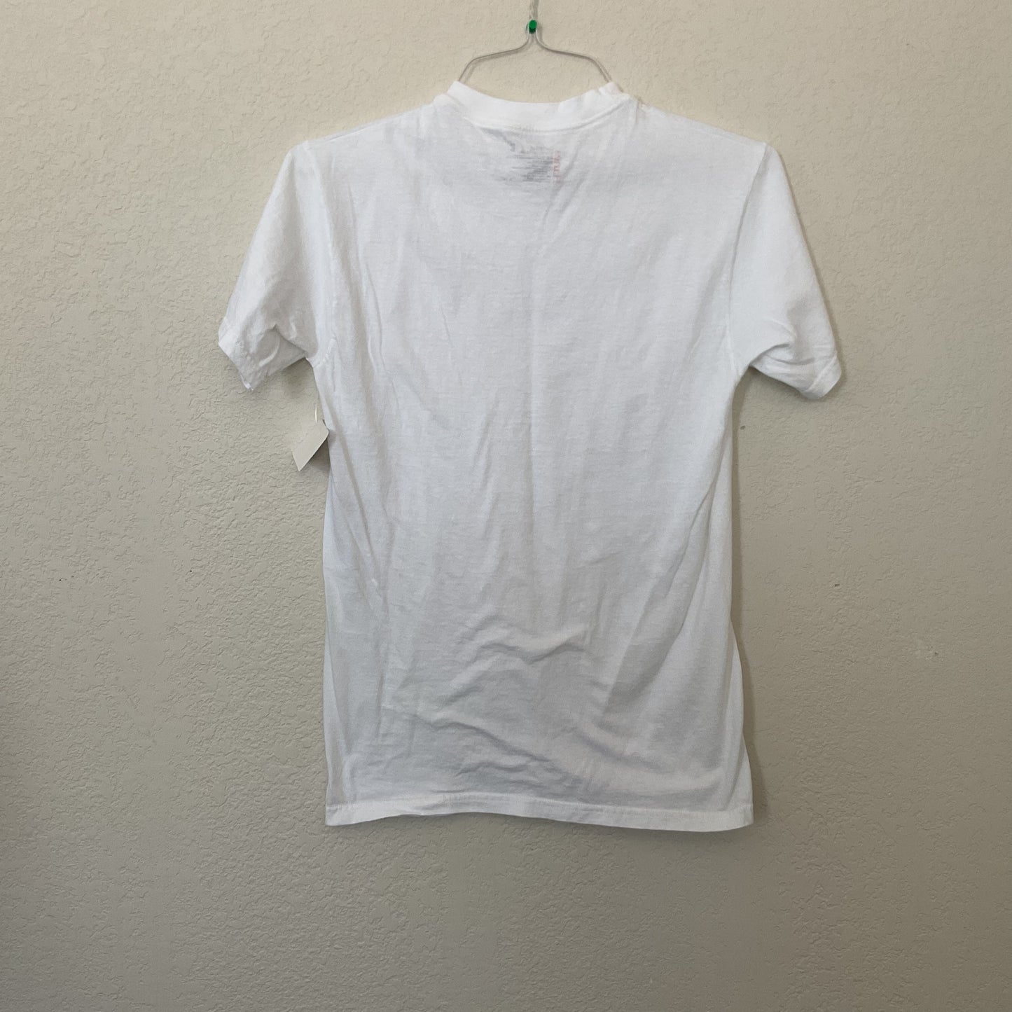 Hanes Basic Cotton T-shirt Size S(34-36).