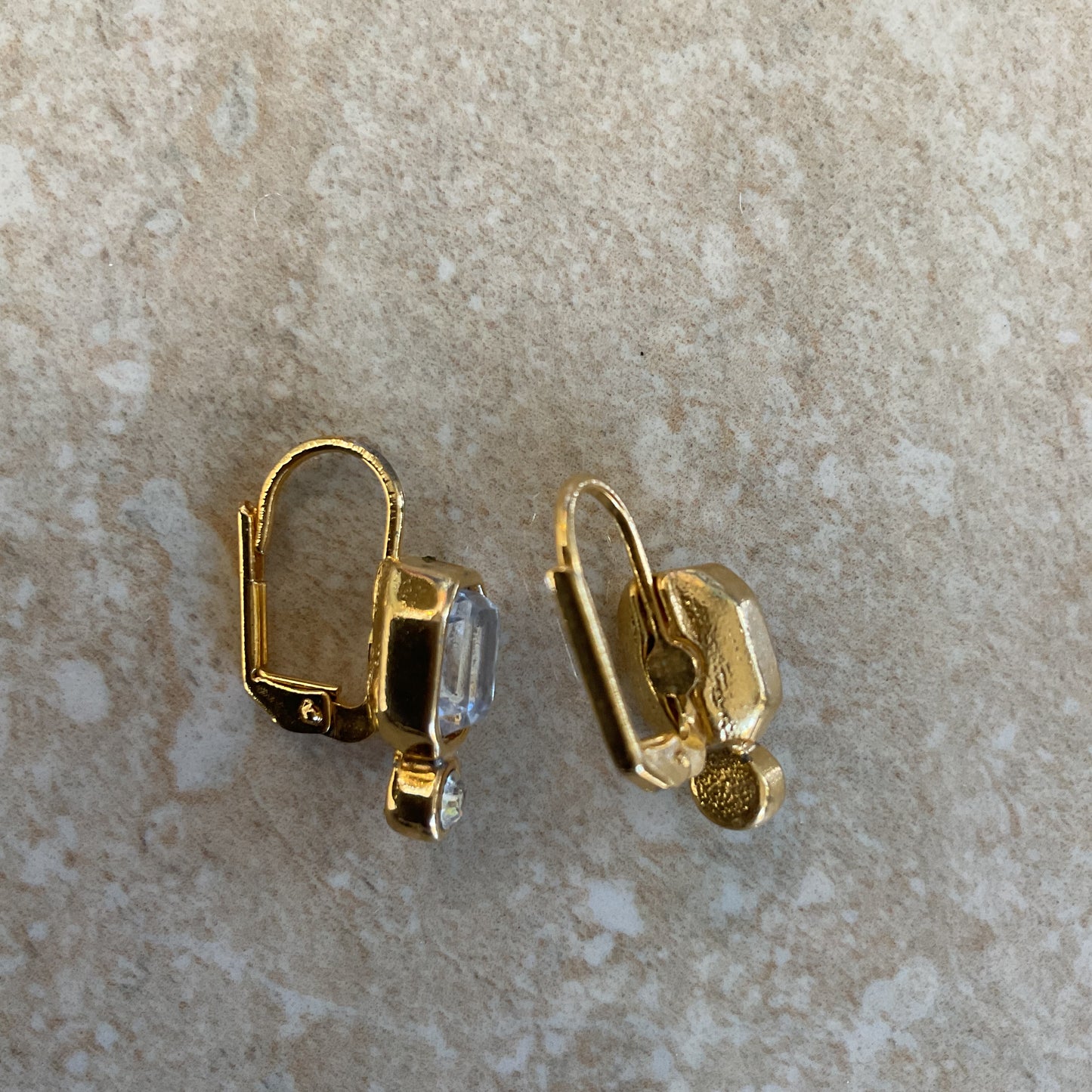 Vintage Gold-tone Crystal Women’s Clip-On Earrings.