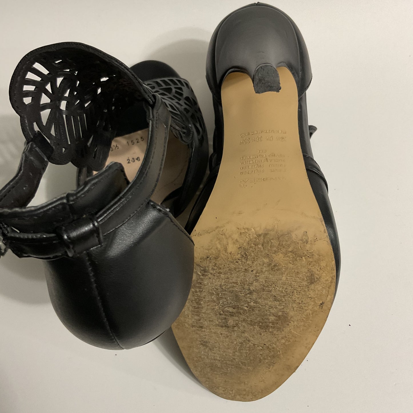 Andrea Black Leather Women’s Heels Sandals Size 6 1/2.