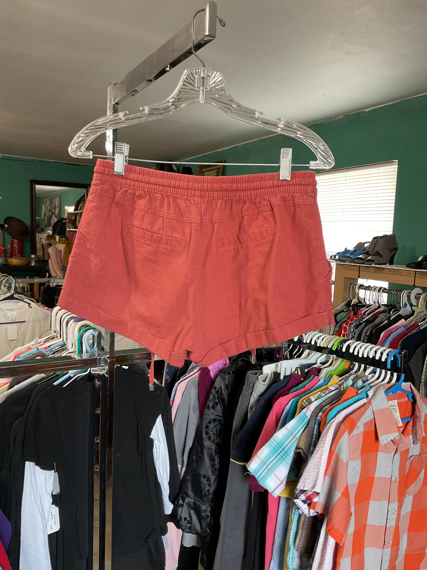 Iris Misses Zippered Pockets Bright Orange Shorts Size M