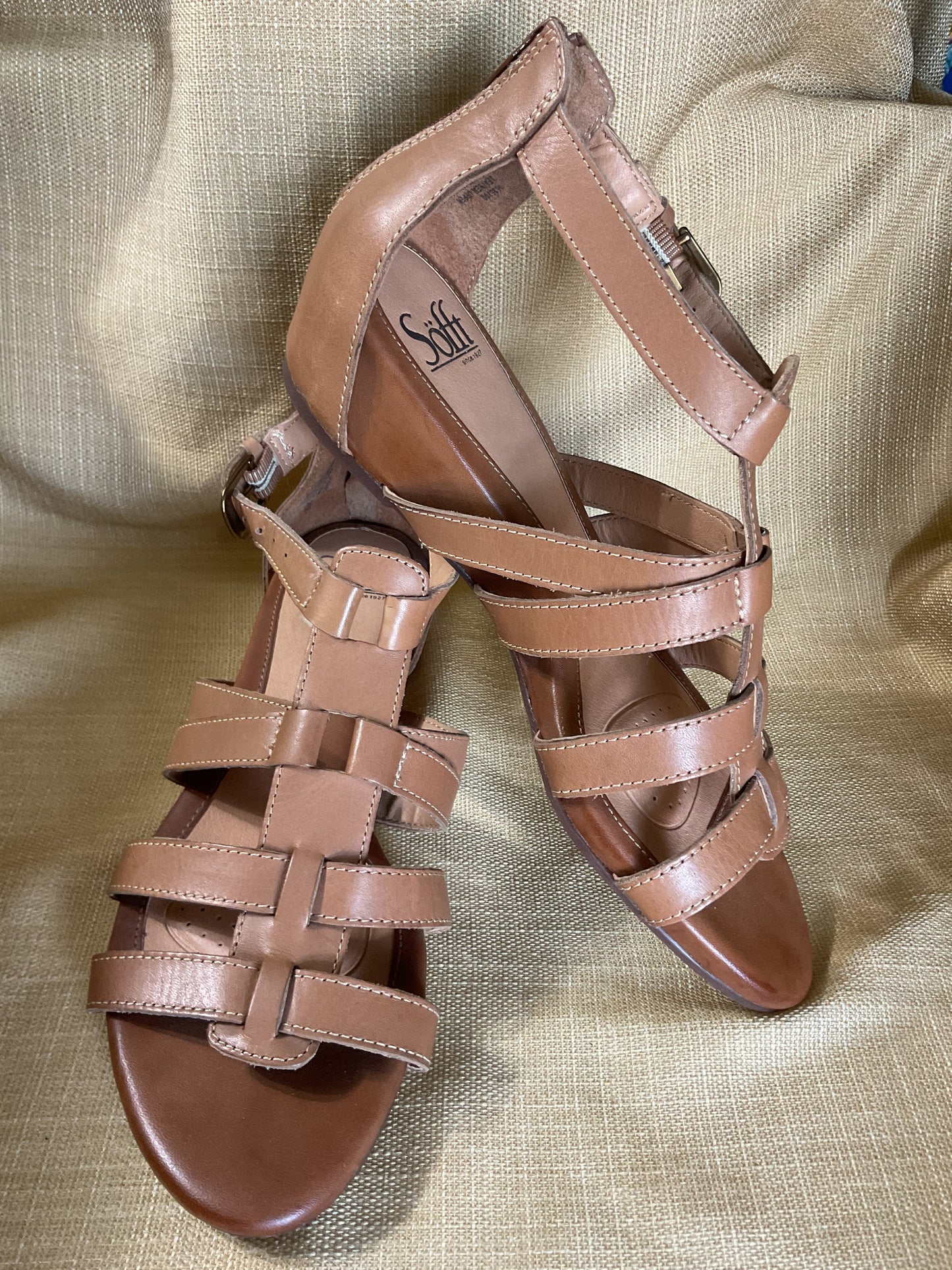 Söft Women’s Strapped Leather Sandals Size 8