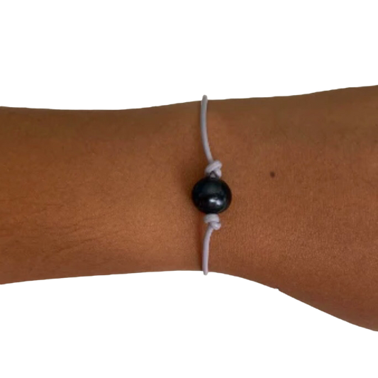 Leather And Pearl Bracelet with Black Pearl