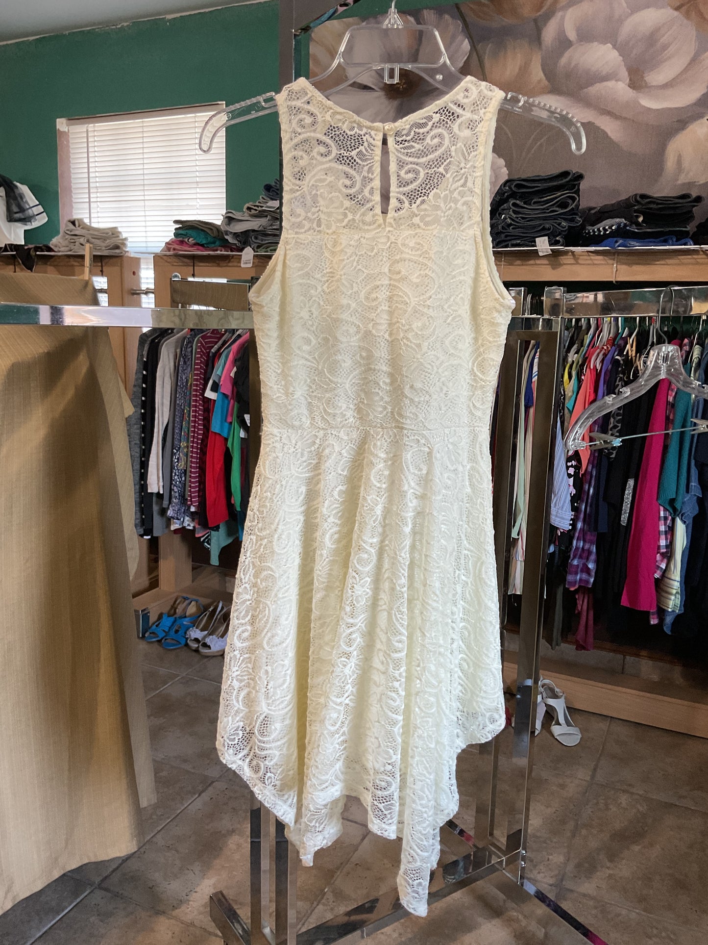NWT Monteau Misses Lace Dress Size M