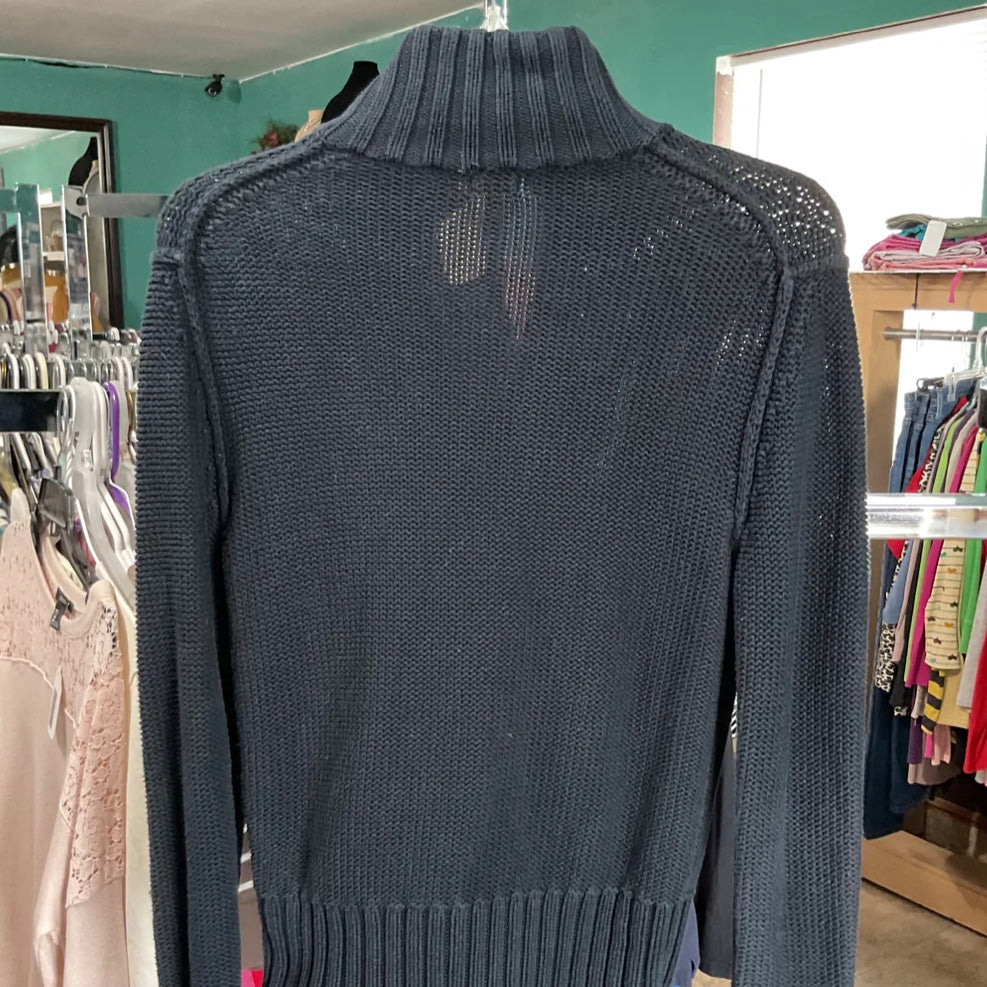 Old Navy Cable Knit Women’s Zipper Sweater Size S.